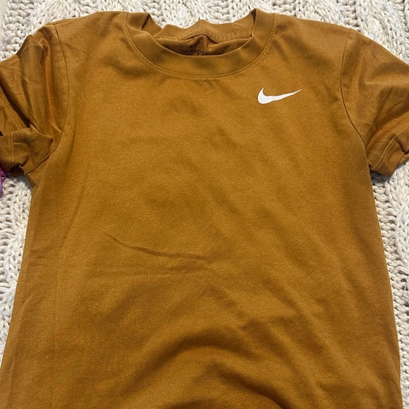 Nike Tan Tee with White Logo - Picture 1 of 1